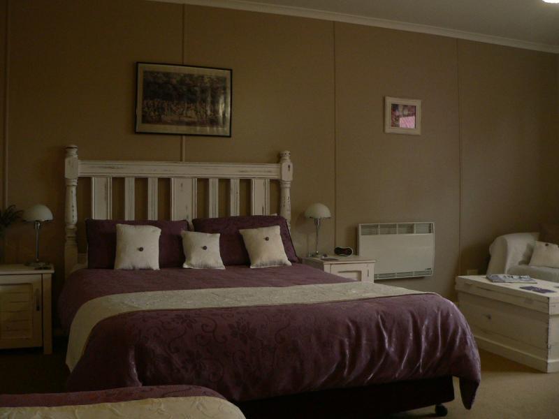 Redcliffe House Colonial Bed & Breakfast Суонси Экстерьер фото