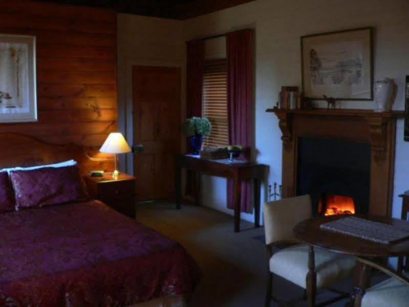 Redcliffe House Colonial Bed & Breakfast Суонси Экстерьер фото